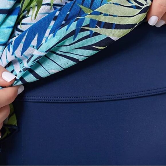 Denim & Co. Beach V-Neck Handkerchief Tankini with Bike Short - Picture 6 of 8